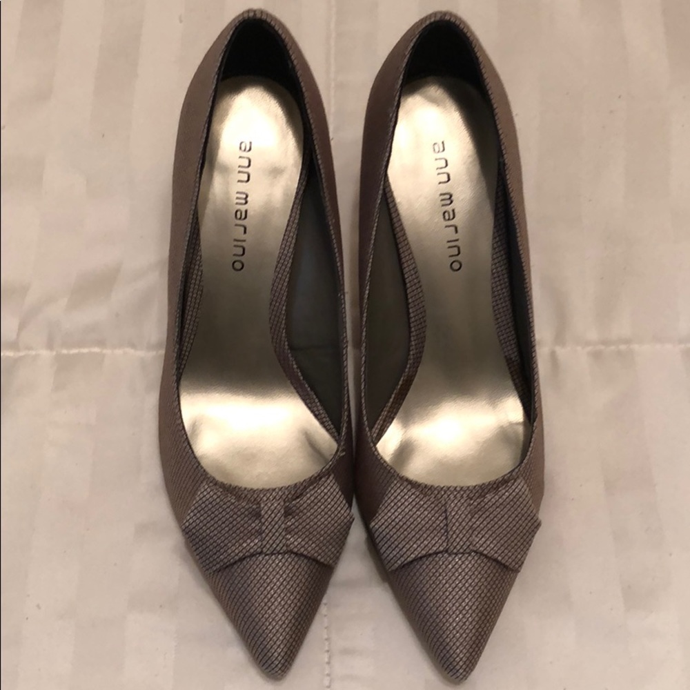 Ann Marino pumps